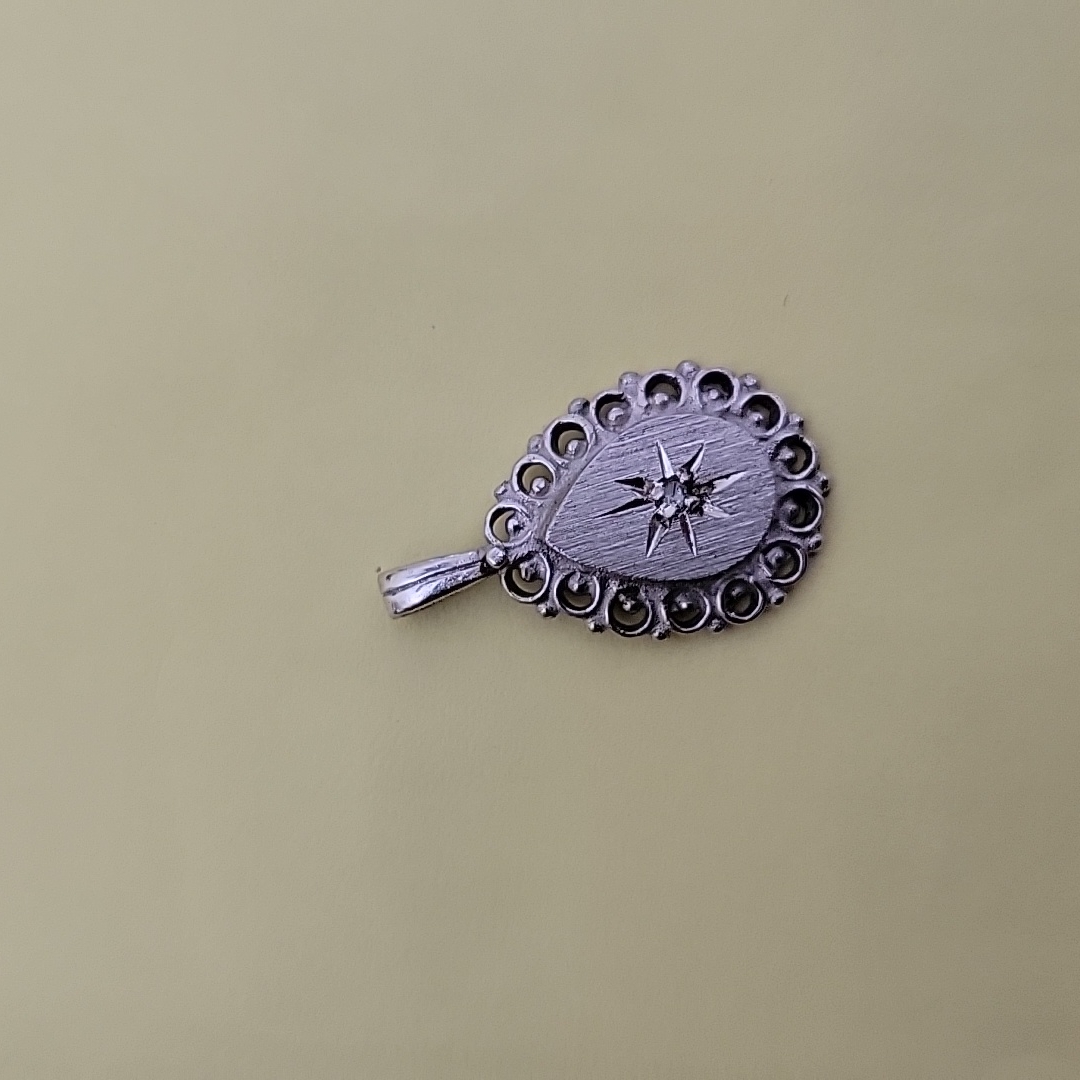 Silver Pendant With Diamond Chip